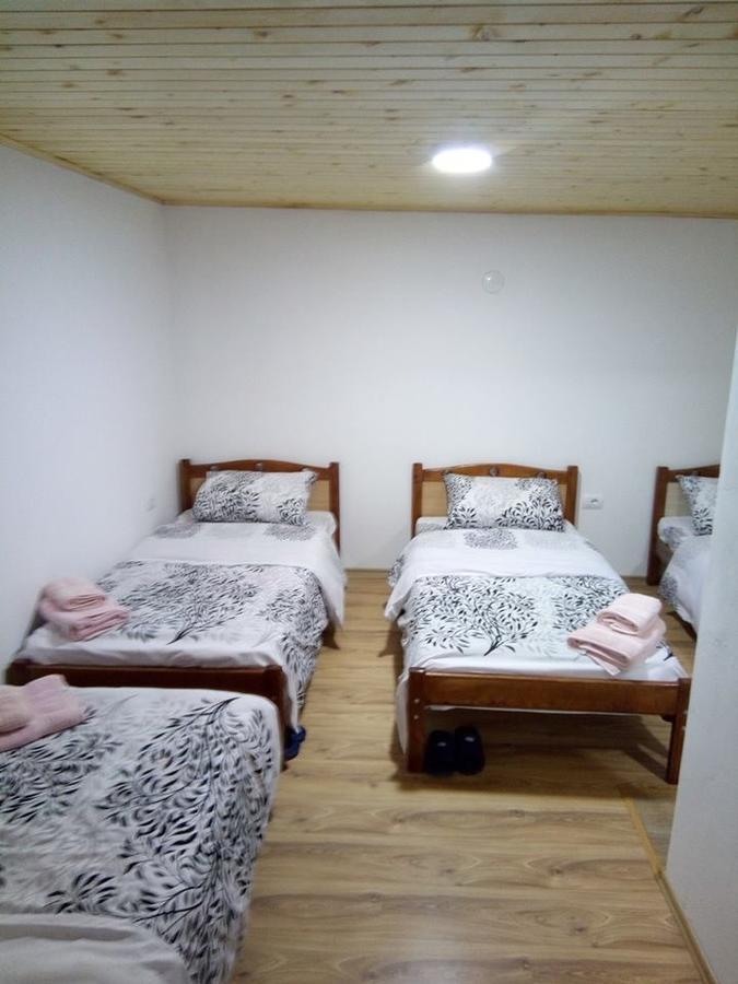 ולבונה Bujtina Sherifaj מראה חיצוני תמונה